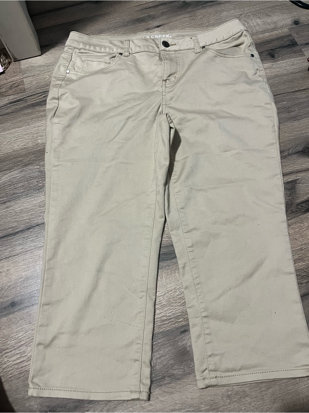 Falls Creek Women's Beige Cropped chino